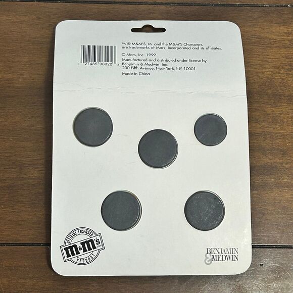 Vintage M&M Magnets 1999 - Picture 2 of 3